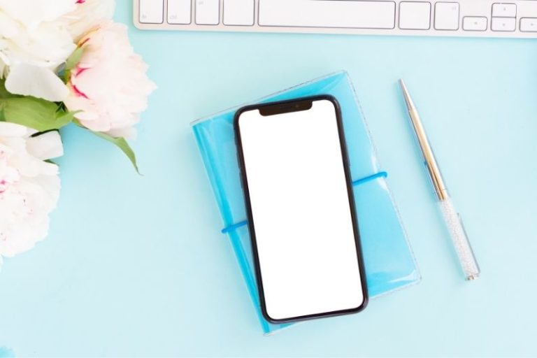 empty mobile phone screen